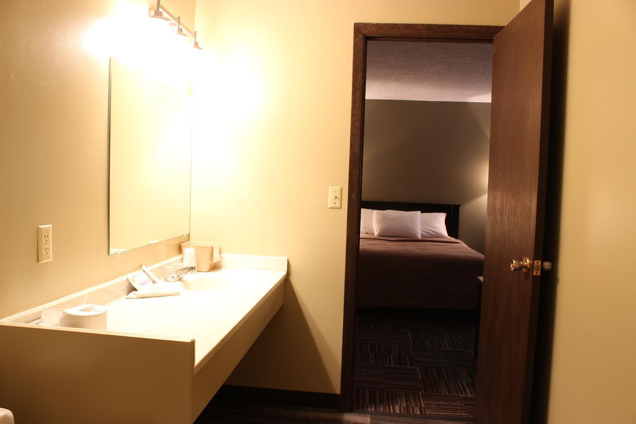 Sunlac Inn דווילס לייק מראה חיצוני תמונה